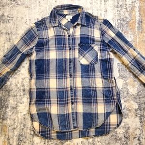 Sneak Peek Blue and Cream plaid women's button down Size Medium